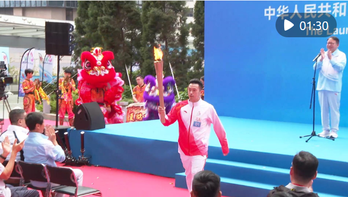 十五运会香港赛区火炬传递途经多个著名地标