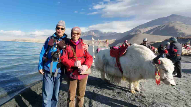 台湾游客爱上新疆 “在这过完春节我们再回台湾”