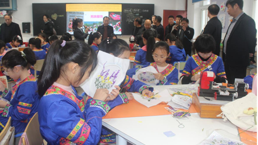 武功縣教育考察組赴略陽參觀考察義務教育優質均衡創建工作