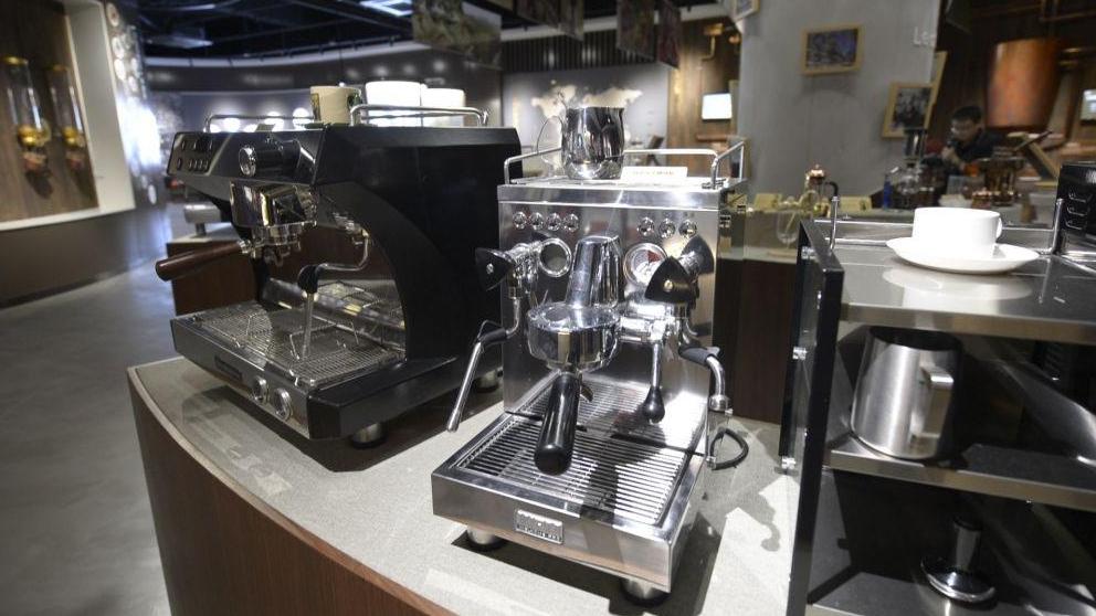 四中全会精神在基层|记者手记：不产一粒生豆，昆山何以打造千亿元级咖啡产业？