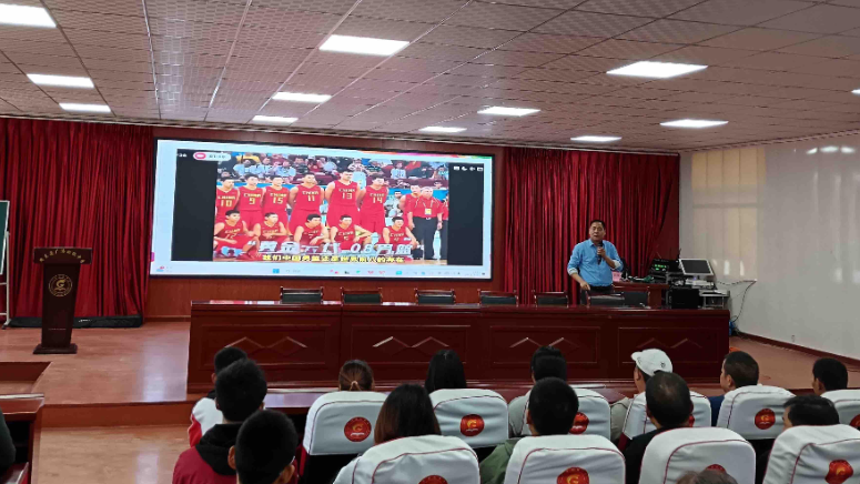 周至县广济初级中学开展亲子成长营主题活动