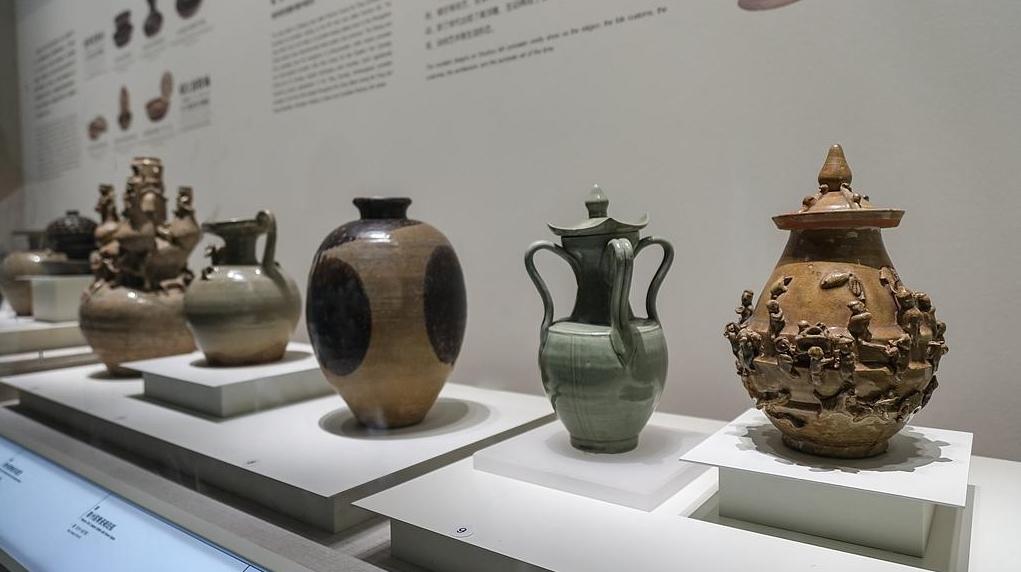 文博日历丨南宋工匠制瓷“翻车” 却让祝福加倍