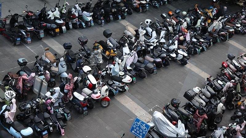 电动车与机动车发生事故 责任如何划分？最高法征求意见