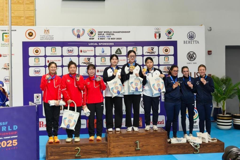 射击世锦赛 | “四金”姚千寻再夺两银 中国队创一项世界纪录