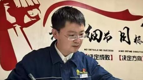 陕钢集团龙钢公司一线员工用智慧与担当冲刺四季度