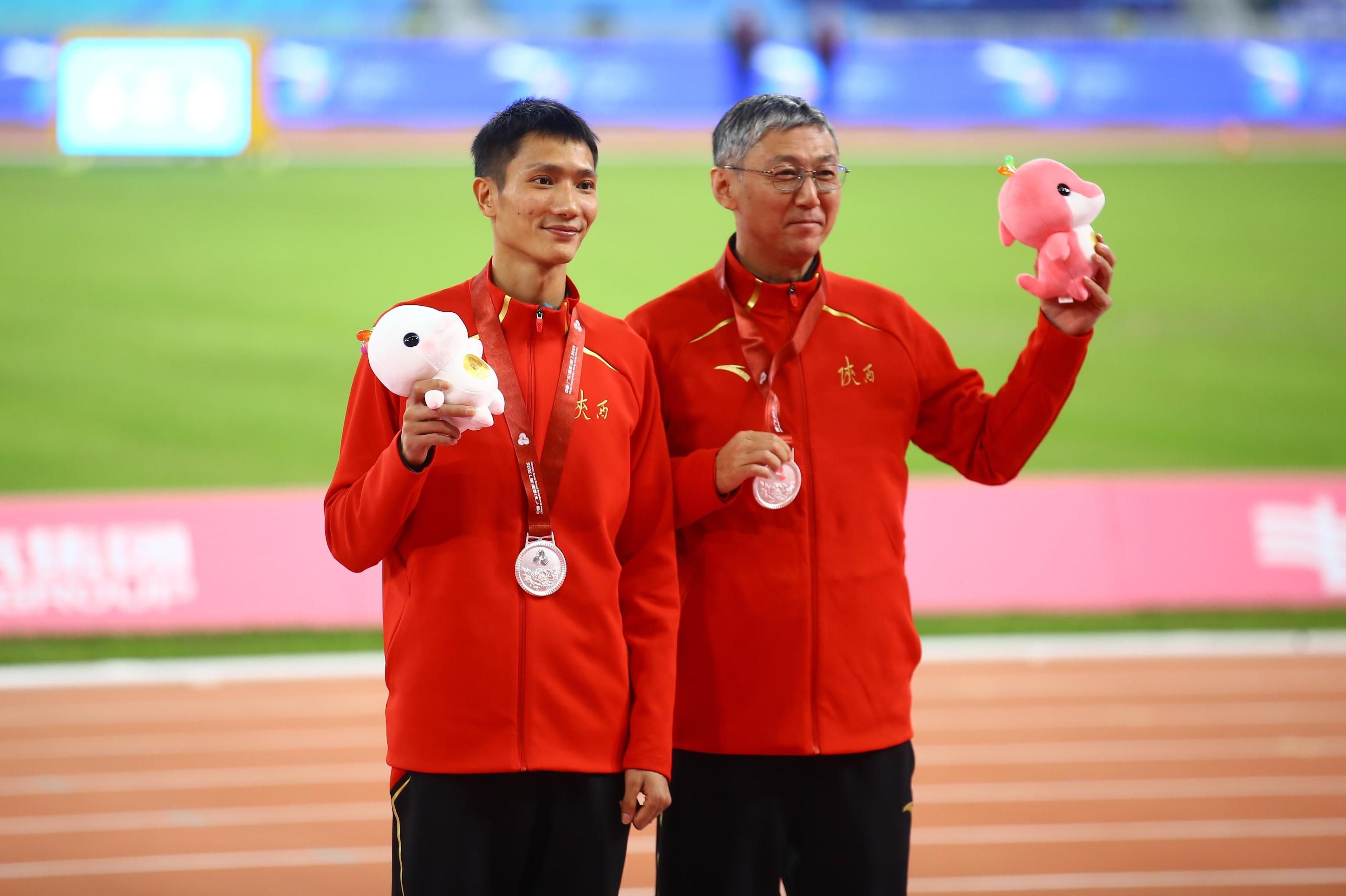 十五運會陜西田徑丨老驥伏櫪志不休 雛鷹振翅向蒼穹