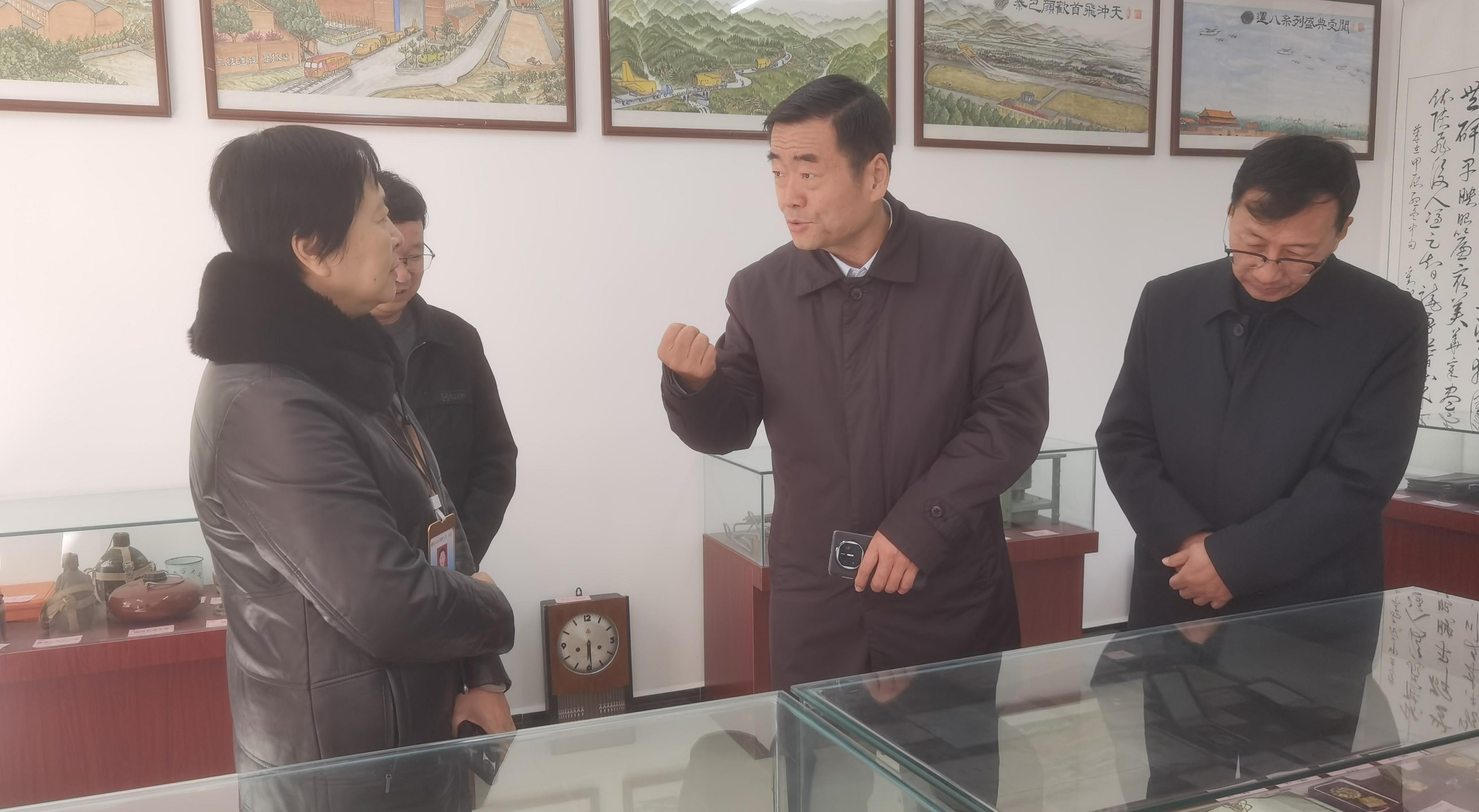 陕志联会长高中印深入汉中调研：推动志愿服务向社区报到