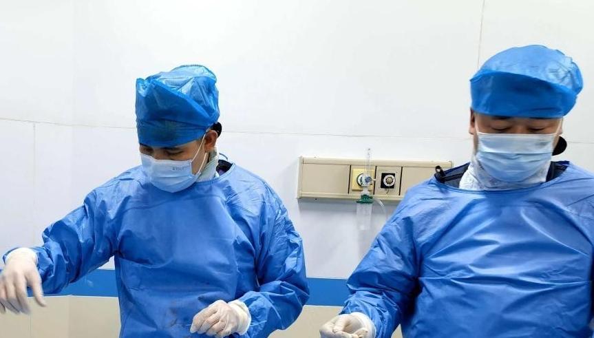 无需开刀，前腺告急，一栓了之