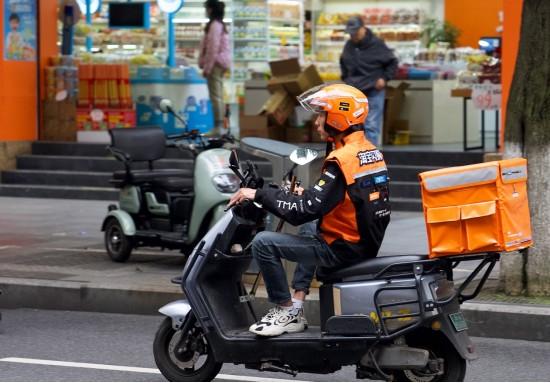 淘寶閃購(gòu)超時(shí)免罰60城上線，年底實(shí)現(xiàn)全國(guó)直營(yíng)城市全覆蓋