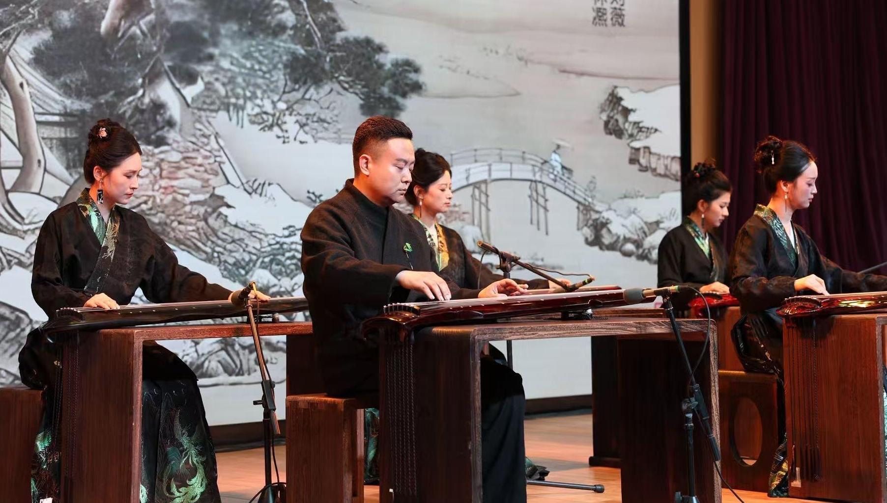 東籬琴坊創(chuàng)始人高淵師生音樂會奏響華彩樂章