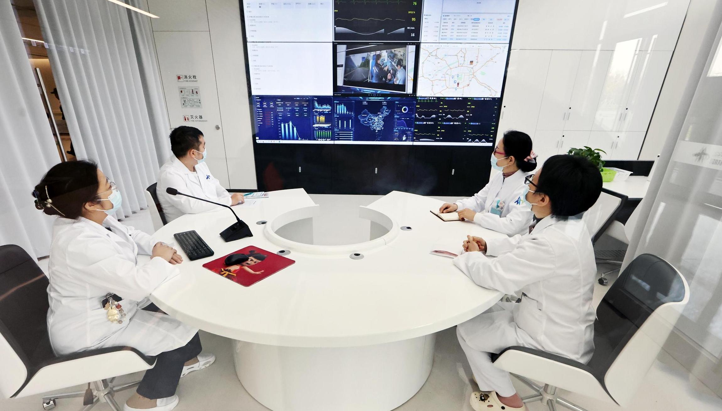 西安交大一附院陸港院區(qū)開診一周年紀實