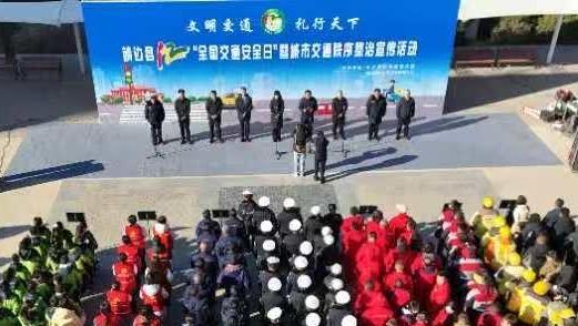 頭盔怎么戴？路口怎么行？靖邊交通安全日送上“出行安全課”