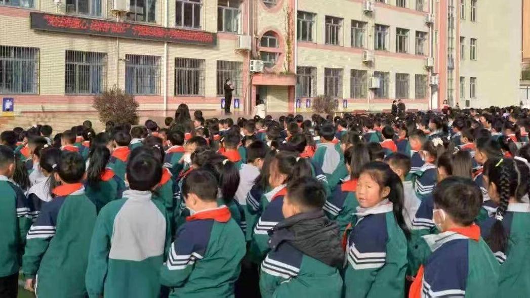 宪法润童心 法治护成长