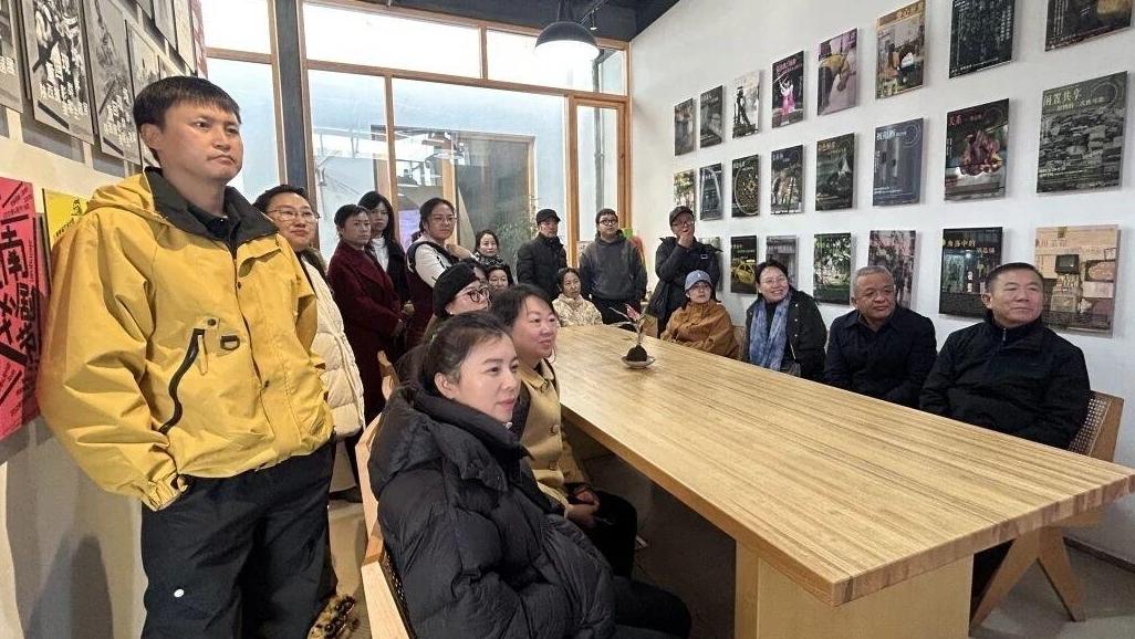 榆林民協(xié)組織農(nóng)民畫創(chuàng)作骨干赴鄠邑區(qū)觀摩學(xué)習(xí)