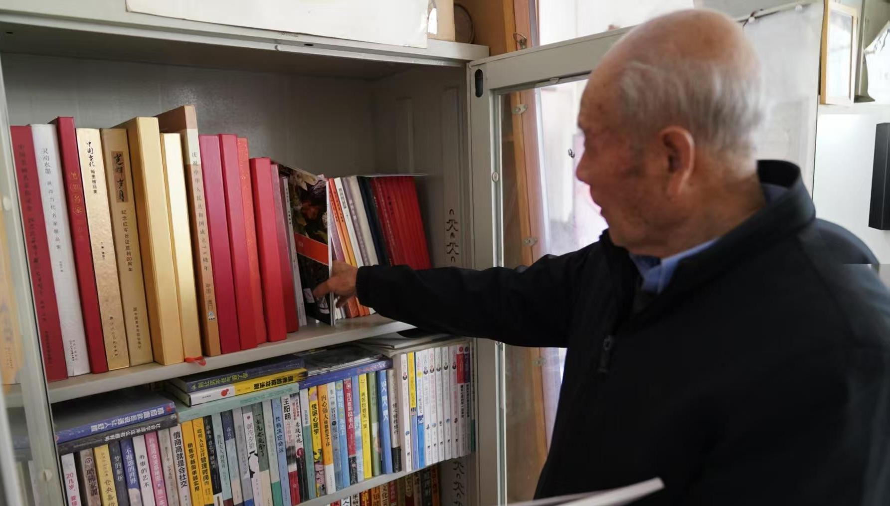 七旬老人與他的“農家書屋”