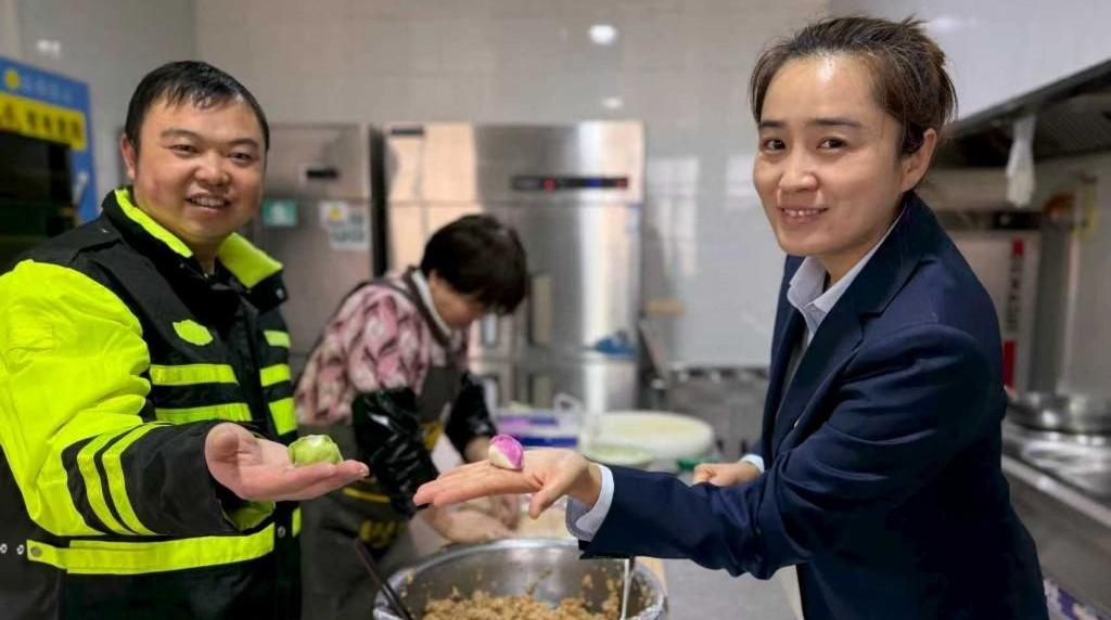 情暖冬至 餃香滿園 綏定分公司開展冬至包餃子主題活動