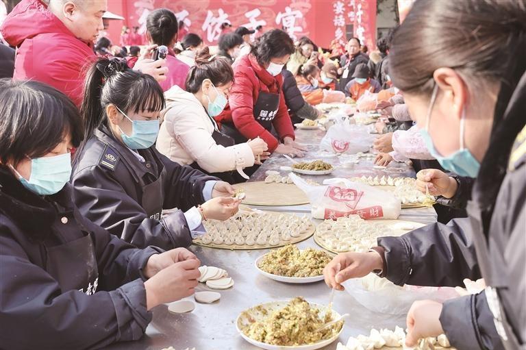 千人餃子宴開席 十萬個餃子上桌