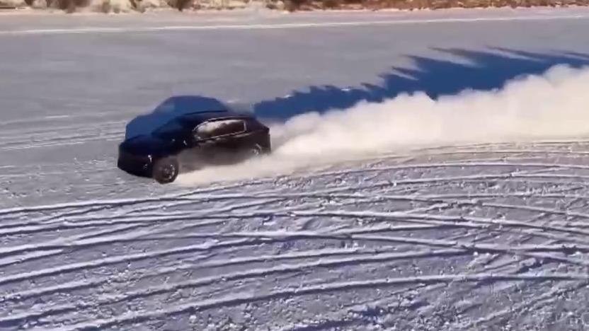 视频丨极寒体验、极速驰骋！内蒙古冰雪游玩出新花样