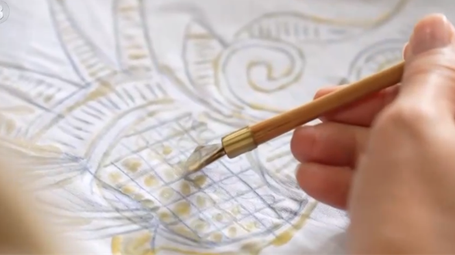 节日消费市场“热”力十足、文化味儿浓 “菜篮子”“果盘子”供应丰富稳定