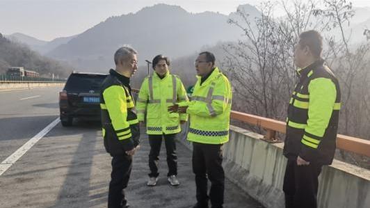 嚴(yán)陣以待全力應(yīng)對元旦前夕大范圍雨雪降溫天氣