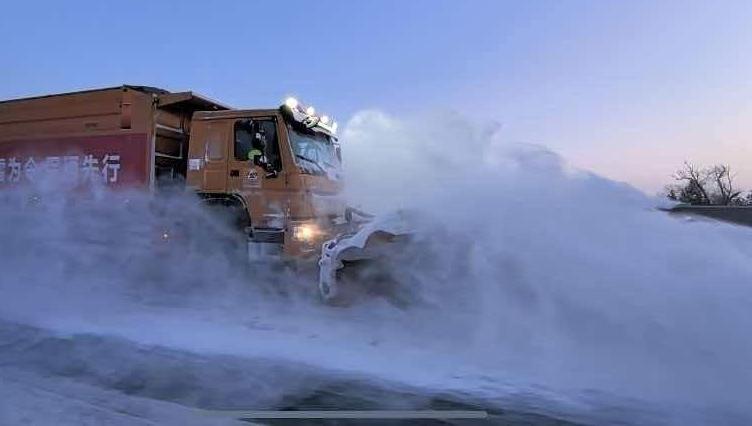 16公里延伸+13公里馳援陜寧聯(lián)手打通省際除雪保通“快車道”