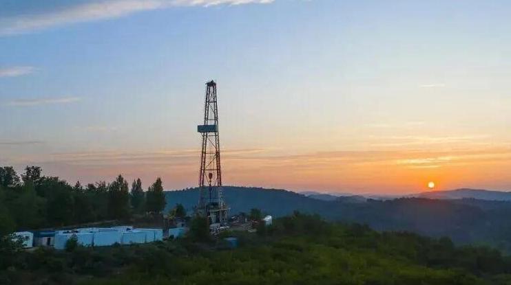 1169.25萬噸！延長油田順利實現(xiàn)“滿堂紅”