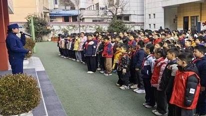 柞水县消防防救援大队扎实推进“五进”宣传活动