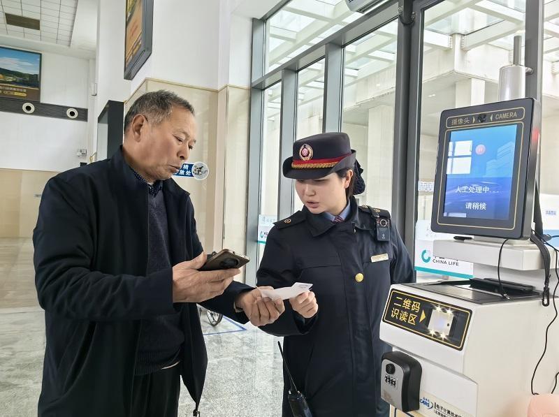 发送22.9万人次，汉中车务段2026年元旦小长假运输圆满收官