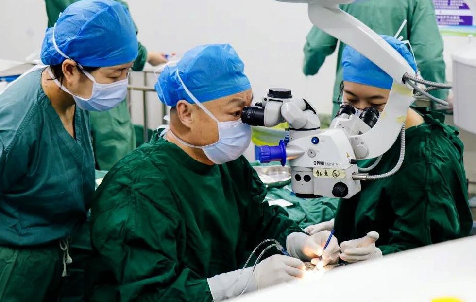 老人眼壓爆表險失明  多學科協作搶回光明