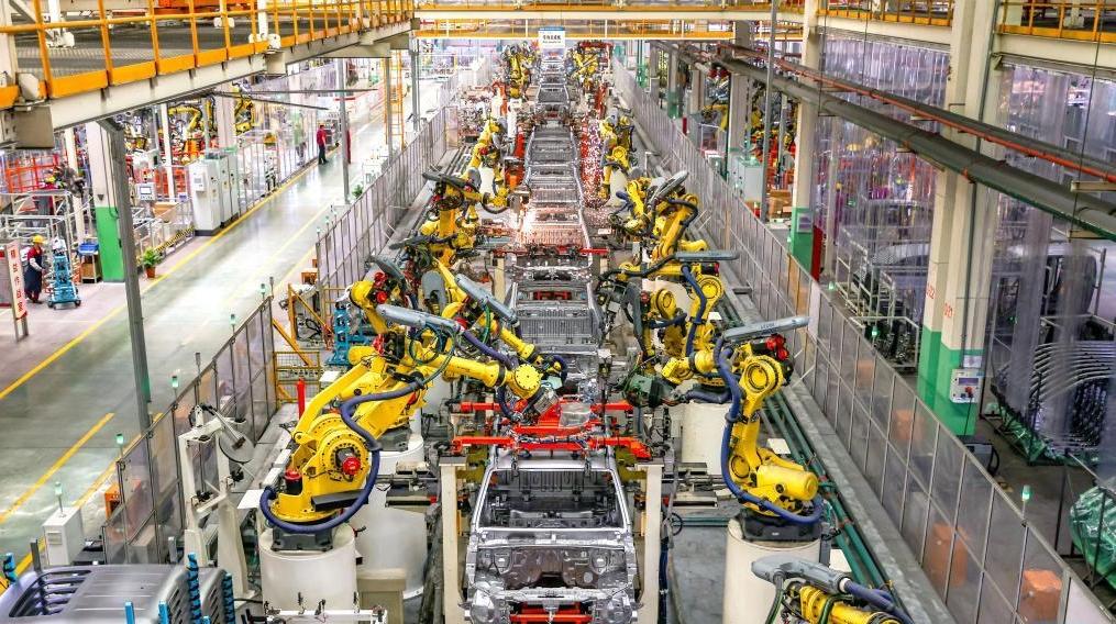 Economic Watch: China's auto output, sales reach new highs in 2025, building global win-win ecosystem