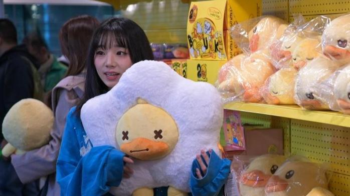 从“小黄鸭”到“钢铁侠”，香港玩具商借力IP转型创新