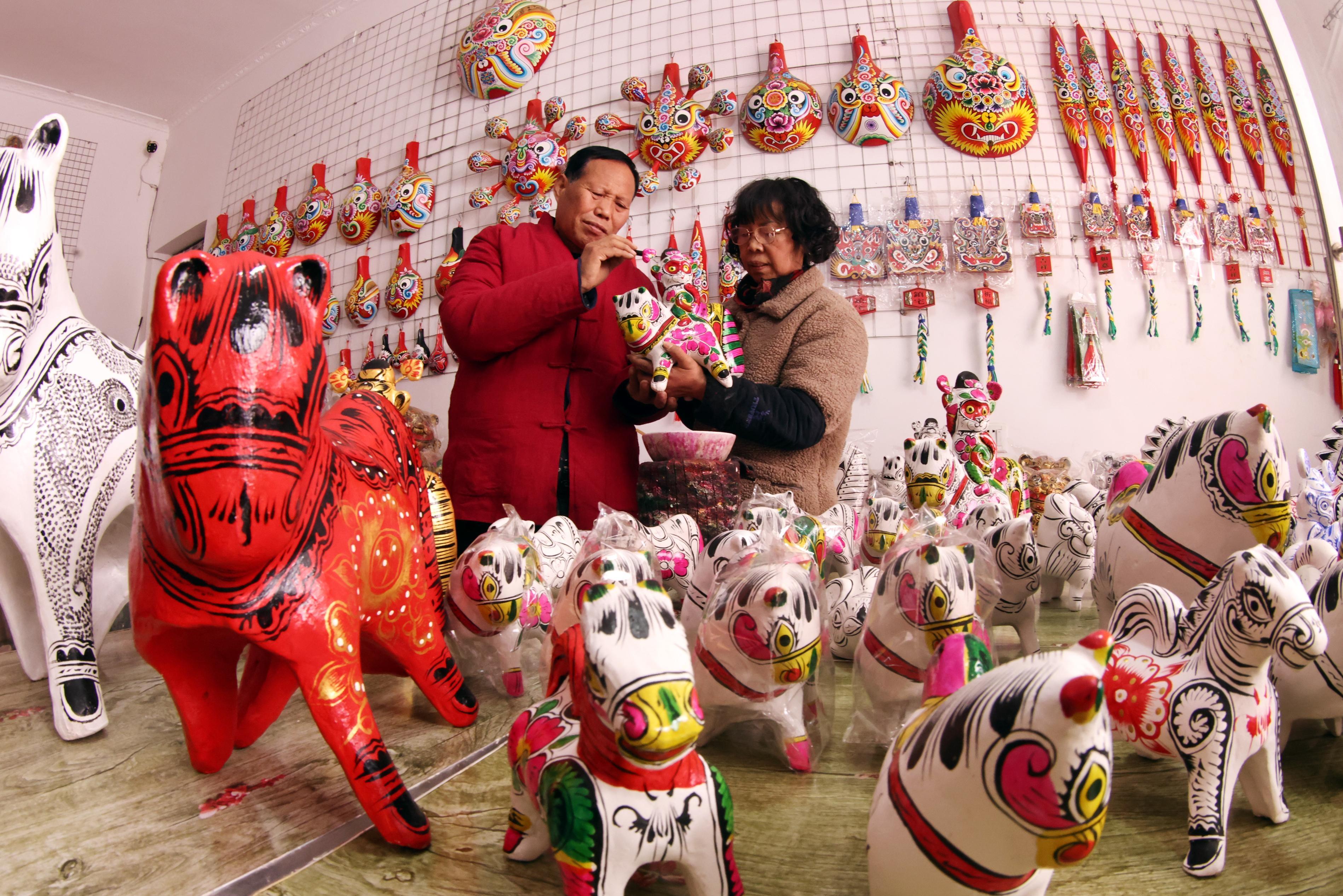 鳳翔泥塑讓年味“潮”起來