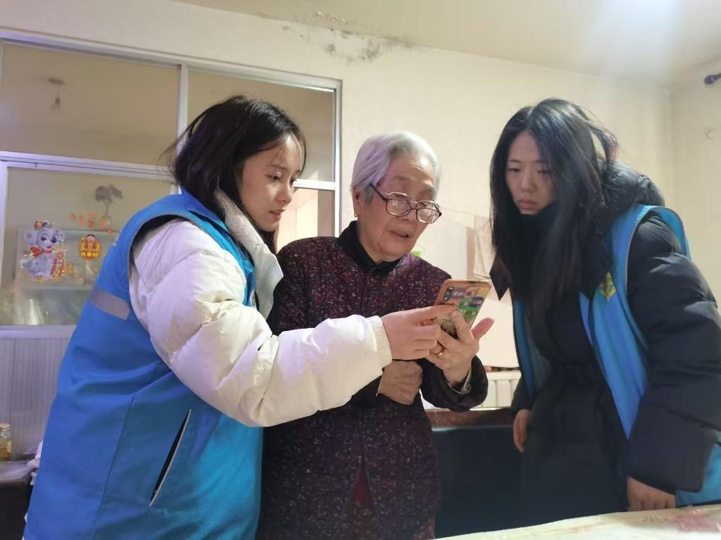 踏雪上門送溫暖? ?入戶幫扶暖人心