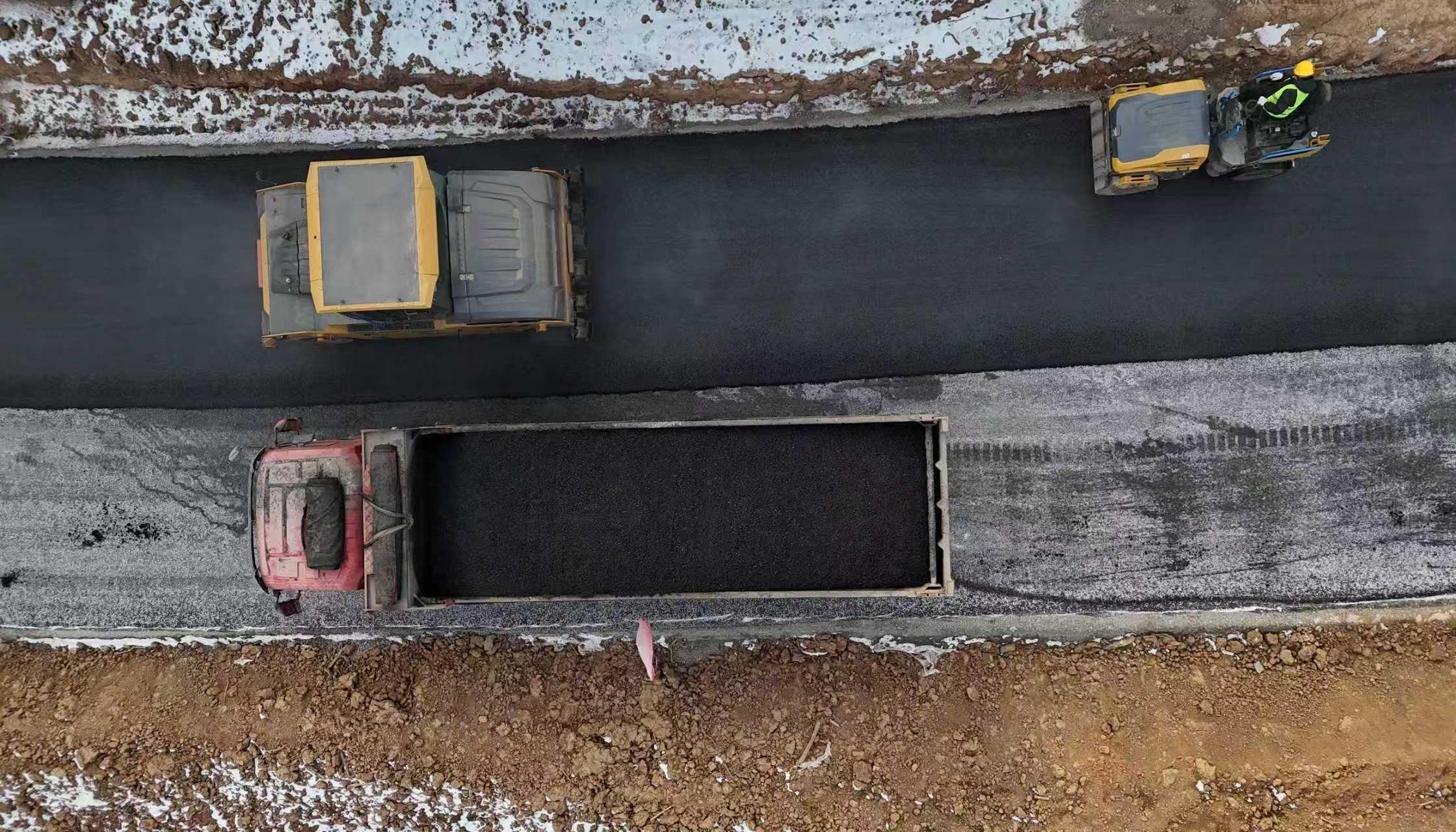 臨灞路連接線柏油鋪設啟動 區域交通“微循環”即將打通