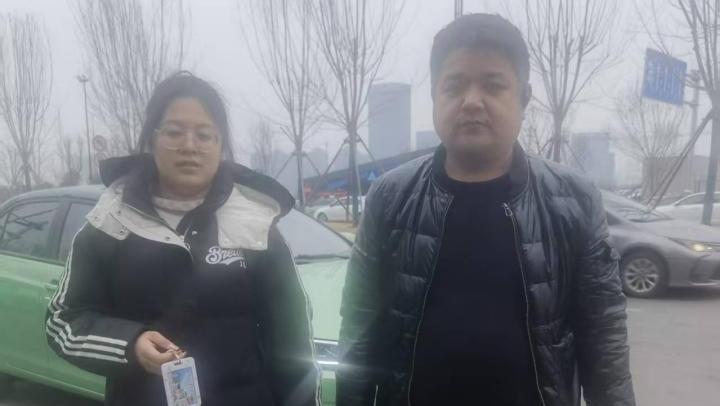 女大學生下車離開 學生證和鑰匙落在座位上