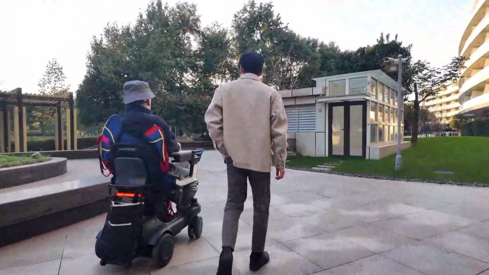 新華視點｜植入人腦之后，腦機接口技術將如何改變我們的生活？