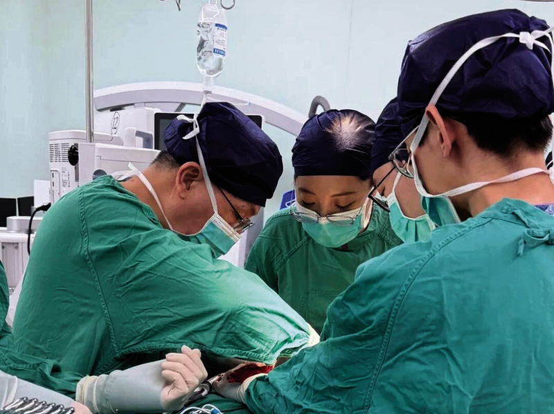 千里求醫只為托付生命 精準施治讓她重獲新生