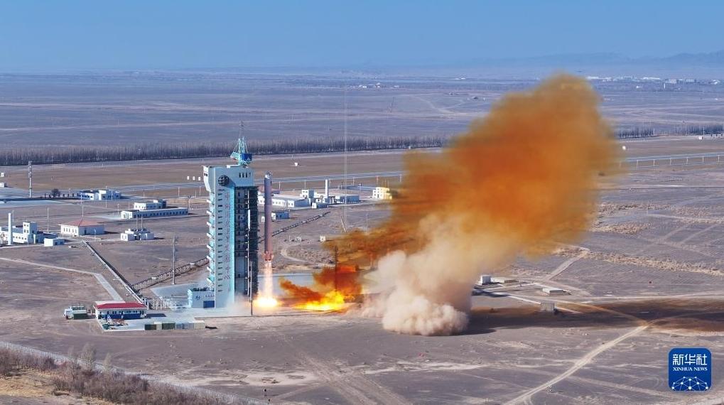 我國成功發射阿爾及利亞遙感三號衛星B星