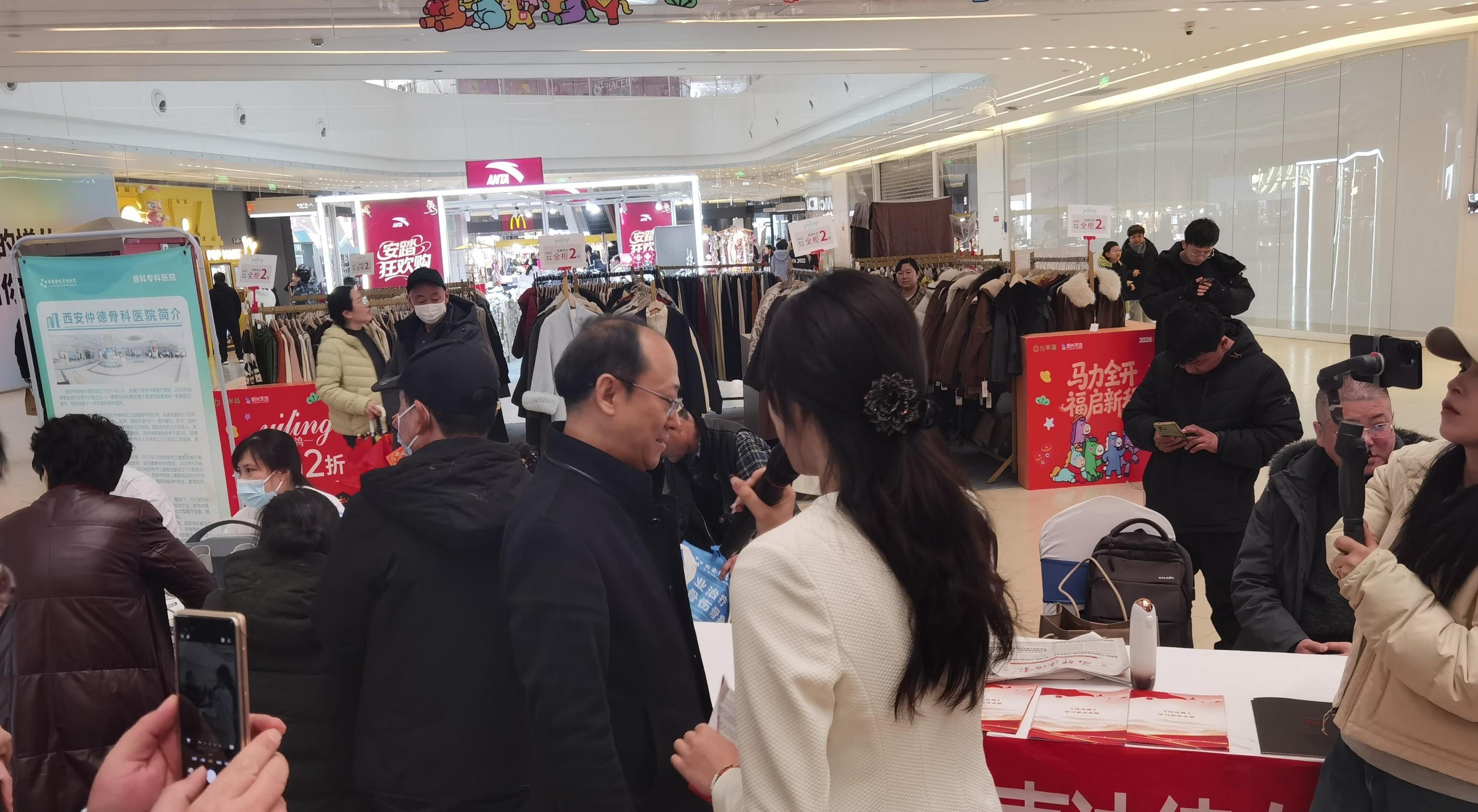 律師團進社區 新春送“法”暖民心