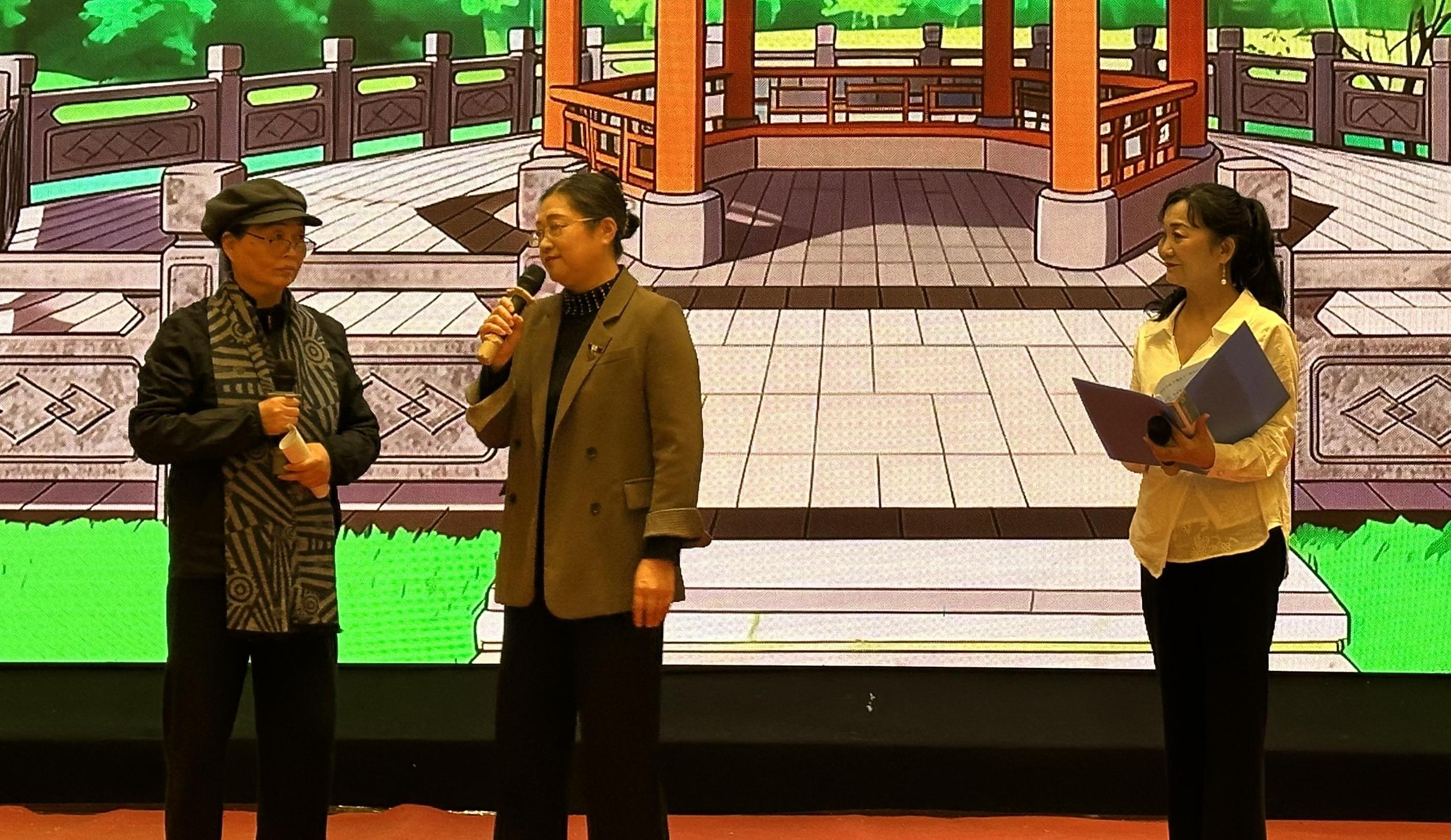 聯歡會歡樂上演 居民共慶佳節