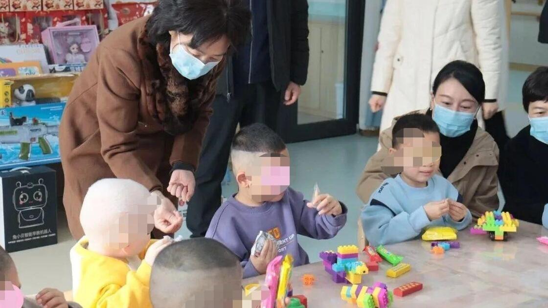 陜西三部門赴西安市兒童福利院開展“冬送溫暖”慰問活動