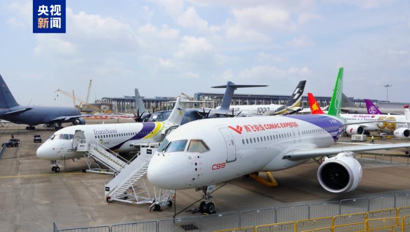 C919、C909聯(lián)袂亮相新加坡航展