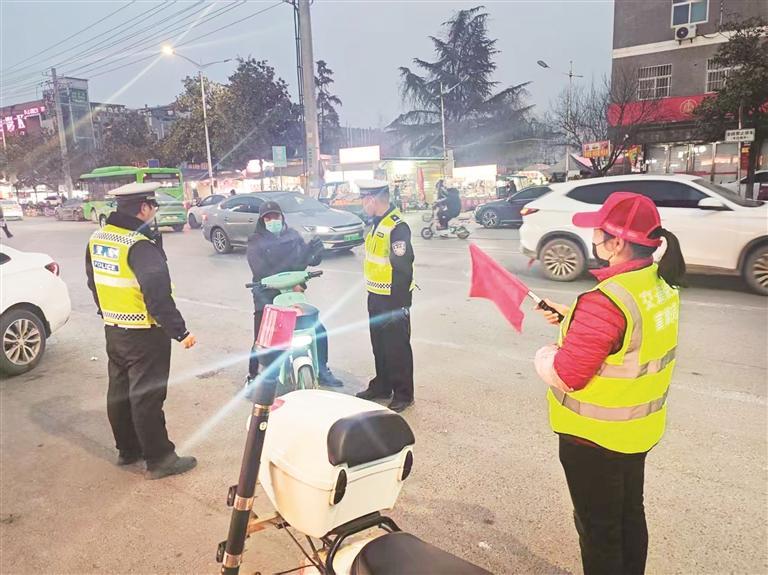 银龄生活  绽放光彩