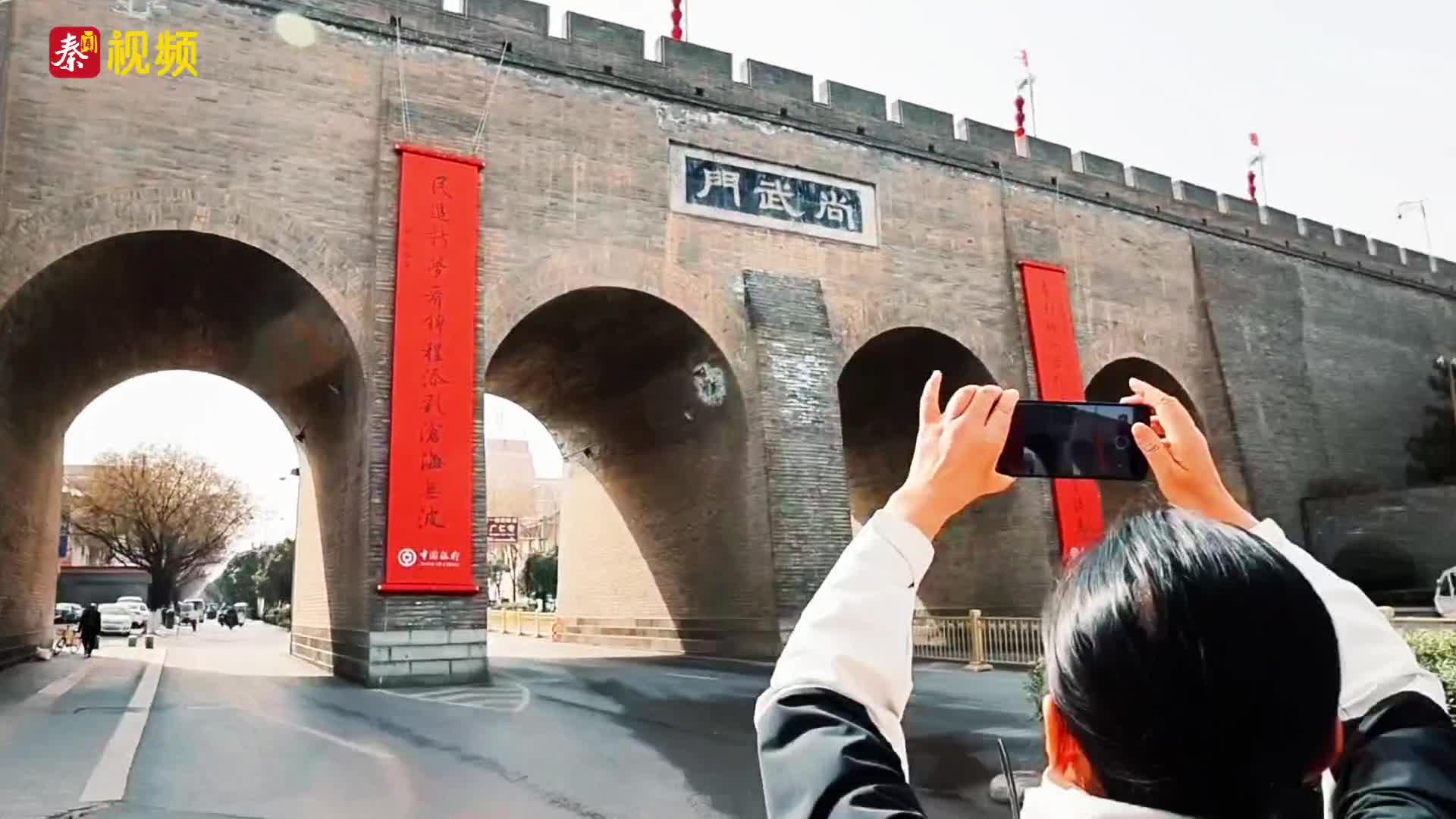 “80后”书法家挥毫泼墨传承经典