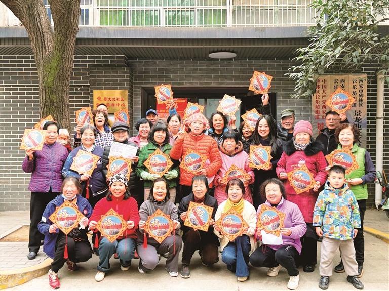 “扫尘”迎新岁 
“守安”护团圆