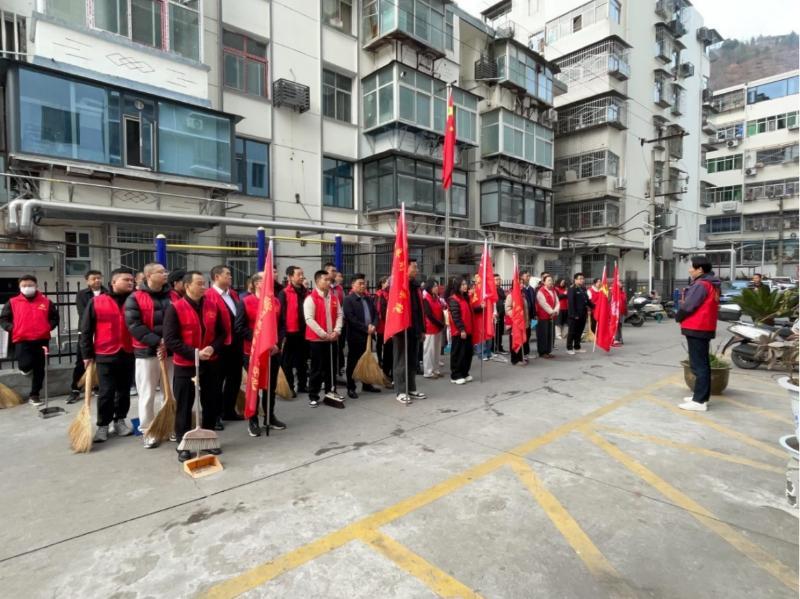 银龄志愿学雷锋，基层治理绽芳华