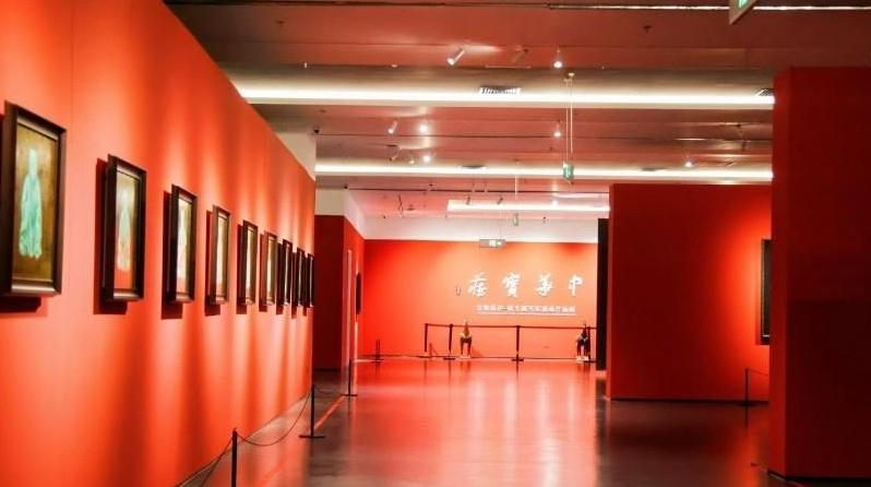 “中华宝藏”文物保护系列·雨戈超写实油画展在西安开幕