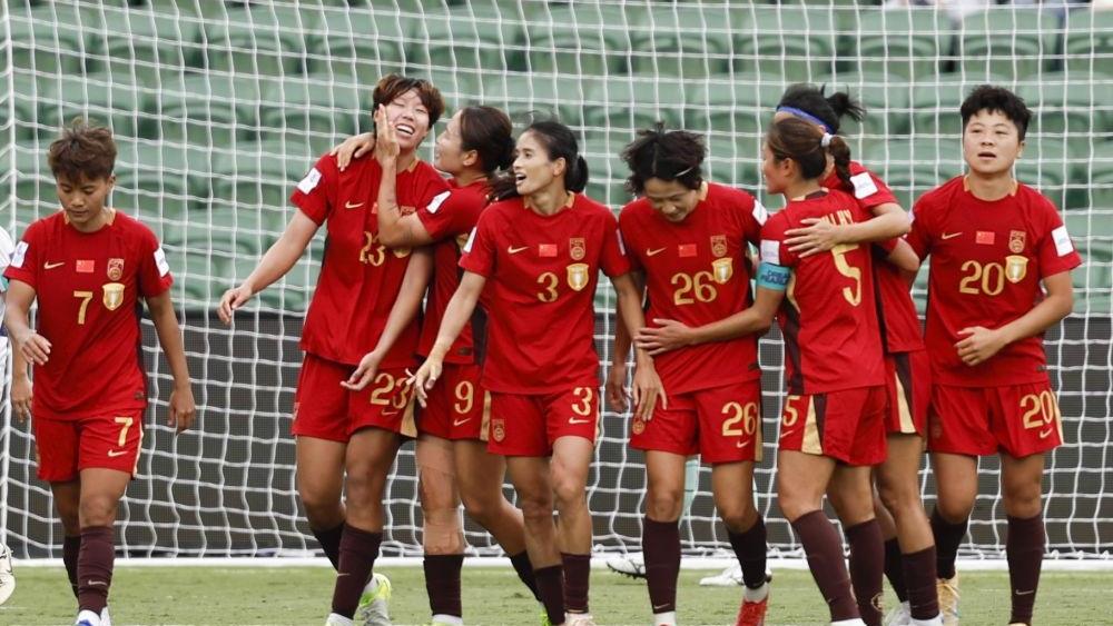 中国女足队长：球队正更新换代 亚洲杯半决赛有信心