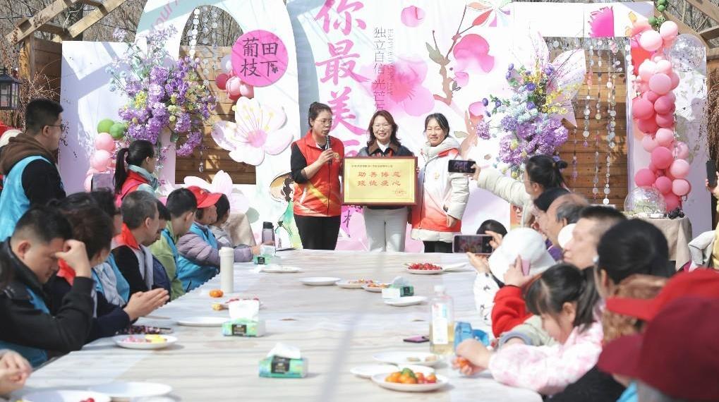 他们看不见世界，就让世界看见他们——葡田枝下公益活动温暖盲童心