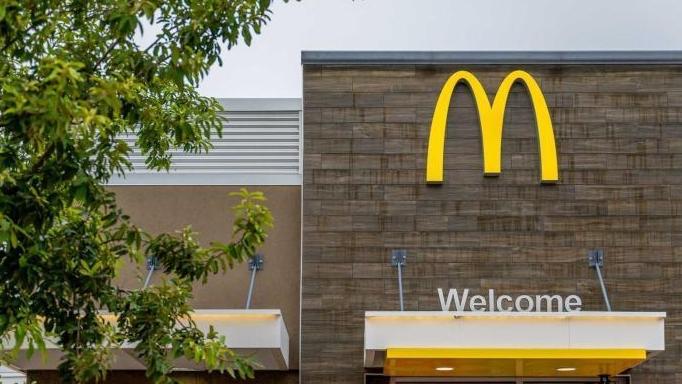 EconoScope | Middle East conflict drives up costs, dents demand at U.S. fast food chains